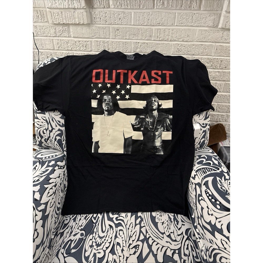 OUTKAST T-Shirt Rap Tee Flag Album Cover Mens XL Hip Hop Black NWT